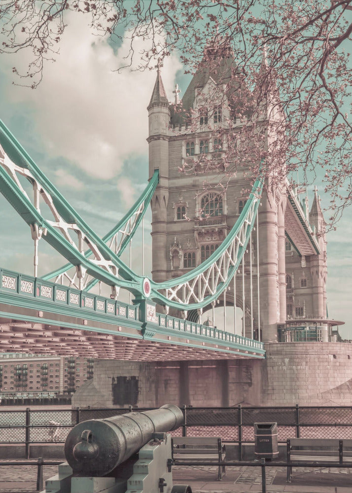 LONDON Tower Bridge in Detail | urban vintage style